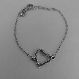Silver Heart Swarovski

Bracelet